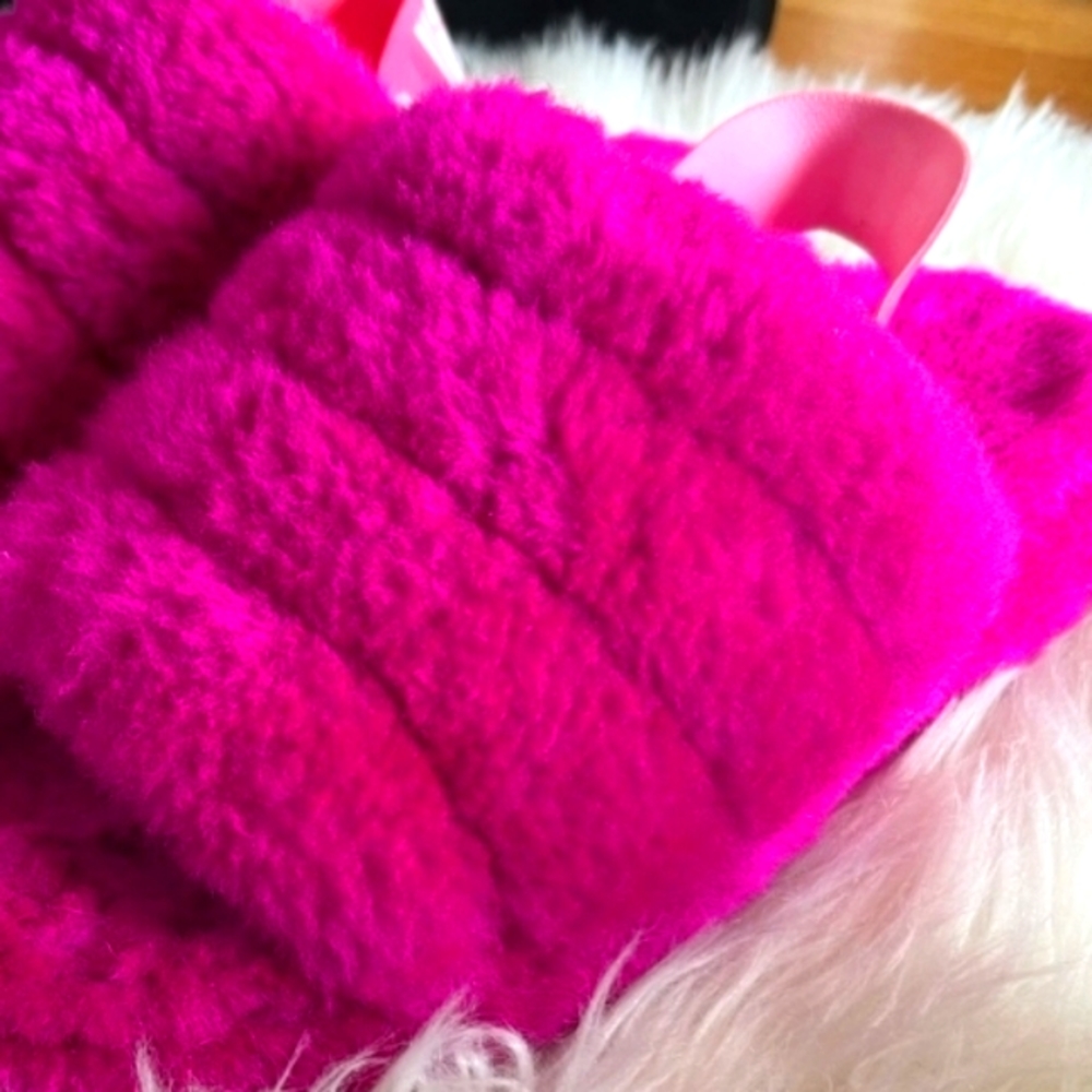 ugg hot Pink Slippers
